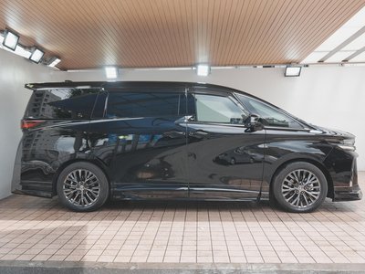 صورة 8 لـ 2023 Toyota VELLFIRE
