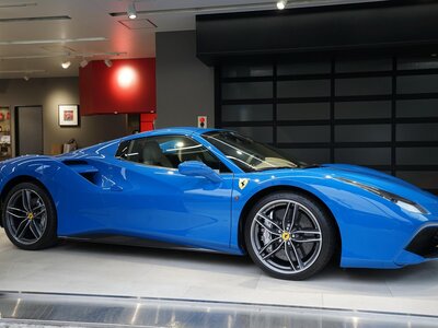 صورة مصغرة 3 لـ 2018 Ferrari 488 SPIDER