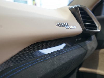 صورة مصغرة 23 لـ 2018 Ferrari 488 SPIDER