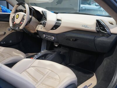 صورة مصغرة 18 لـ 2018 Ferrari 488 SPIDER