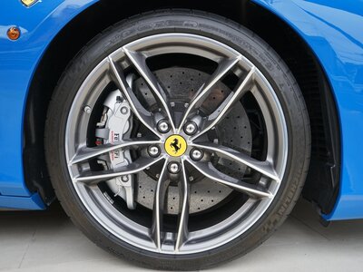 صورة مصغرة 8 لـ 2018 Ferrari 488 SPIDER