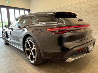 2025 Porsche TAYCAN thumbnail 27