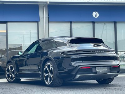 2025 Porsche TAYCAN photo 11