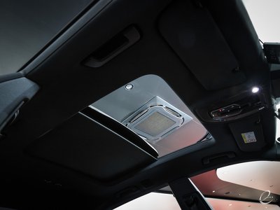 صورة 8 لـ 2024 AUDI RS Q8