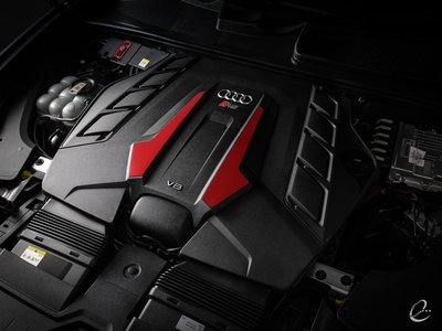 2024 AUDI RS Q8 thumbnail 39