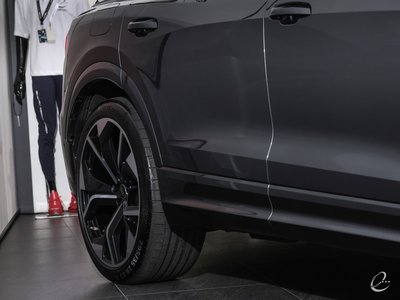 2024 AUDI RS Q8 thumbnail 25