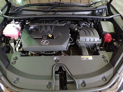 2025 Lexus LBX thumbnail 32