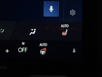 2025 Lexus LBX thumbnail 38