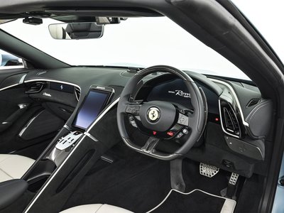 صورة 16 لـ 2026 Ferrari ROMA SPIDER