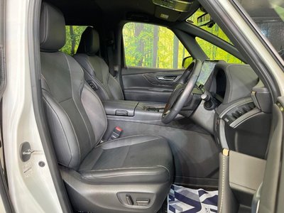 2023 Toyota ALPHARD photo 8