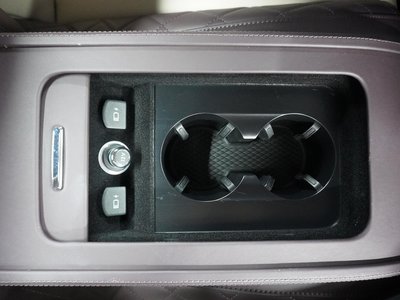 2018 Bentley CONTINENTAL — миниатюра 48