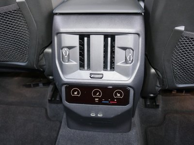 2025 BMW X3 thumbnail 32