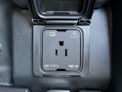 2024 LAND Rover DEFENDER thumbnail 17