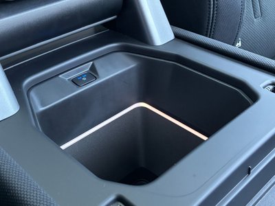 2024 LAND Rover DEFENDER photo 10
