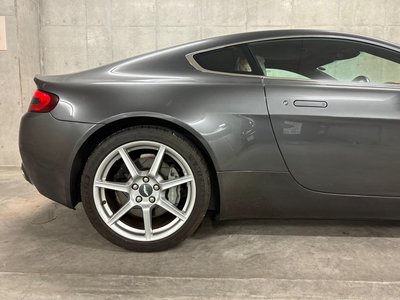 2007 Aston Martin V8 照片 16