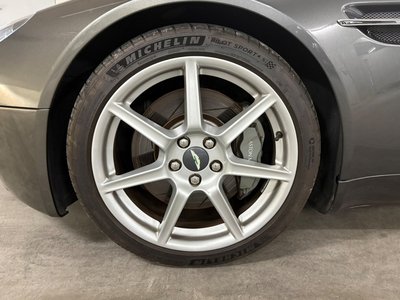 2007 Aston Martin V8 照片 14