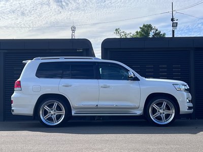 2017 Toyota LAND CRUISER 200 — фото 8