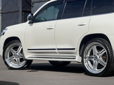 2017 Toyota LAND CRUISER 200 — фото 12