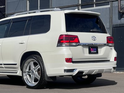 2017 Toyota LAND CRUISER 200 — фото 10