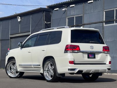 2017 Toyota LAND CRUISER 200 — фото 5