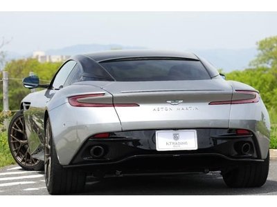 2024 Aston Martin DB12 — миниатюра 2