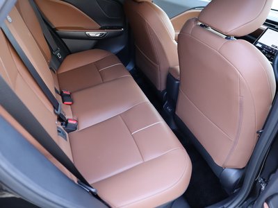 صورة 50 لـ 2024 Lexus LBX