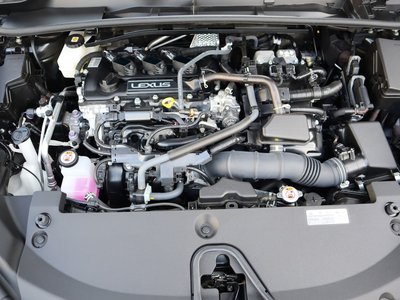 صورة 80 لـ 2024 Lexus LBX