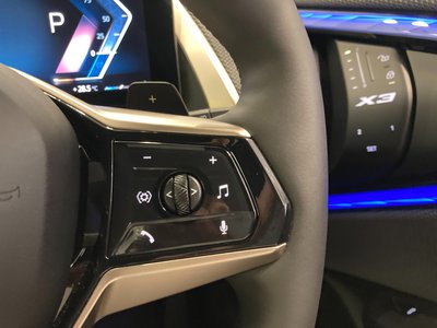 2025 BMW X3 thumbnail 30