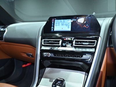 2019 BMW 8 SERIES thumbnail 38