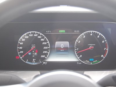 صورة 16 لـ 2018 Mercedes-BENZ CLS