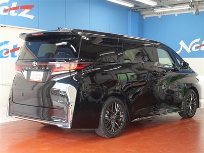 2023 Toyota VELLFIRE photo 5