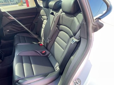 صورة مصغرة 28 لـ 2022 Porsche TAYCAN