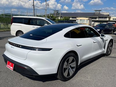 صورة مصغرة 8 لـ 2022 Porsche TAYCAN