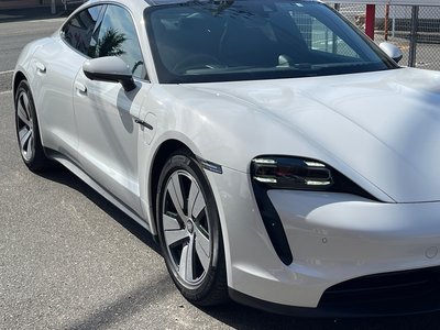 صورة مصغرة 37 لـ 2022 Porsche TAYCAN