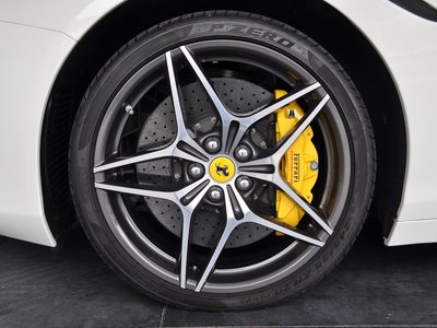 2017 Ferrari CALIFORNIA T — фото 16