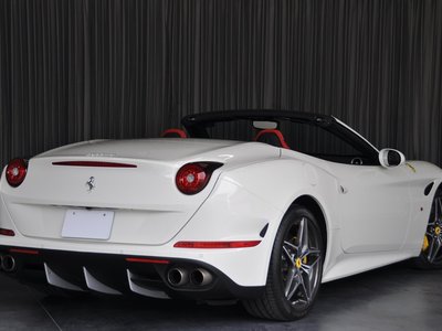 2017 Ferrari CALIFORNIA T — фото 10