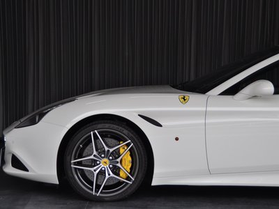 2017 Ferrari CALIFORNIA T — фото 14