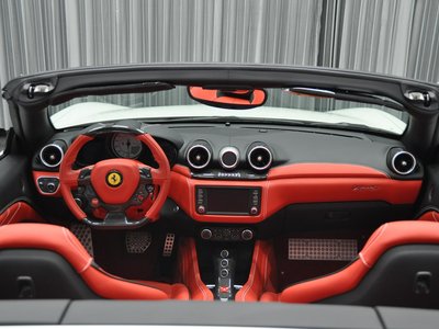 2017 Ferrari CALIFORNIA T — фото 2