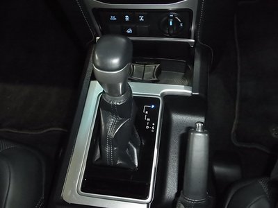2023 Toyota LAND CRUISER PRADO thumbnail 30
