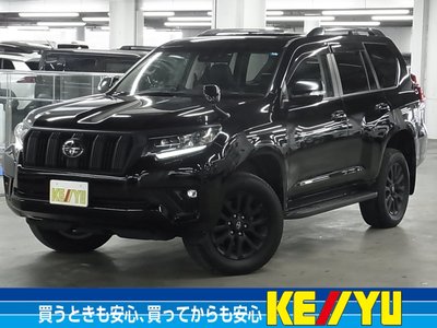 2023 Toyota LAND CRUISER PRADO photo 1
