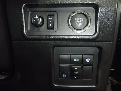2023 Toyota LAND CRUISER PRADO thumbnail 34