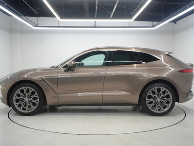 2023 Aston Martin DBX — фото 8