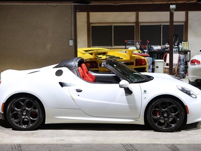 2016 ALFA Romeo 4C SPIDER 照片 42