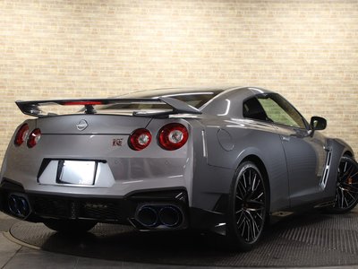 2023 Nissan GT-R 照片 10