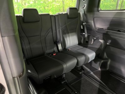 2024 Toyota ALPHARD — фото 12