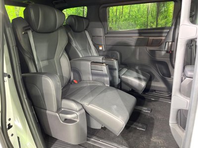 2024 Toyota ALPHARD — фото 11