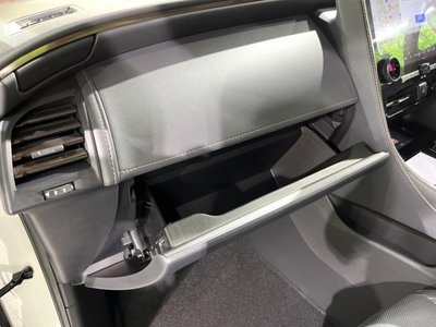 2024 Toyota ALPHARD — фото 24