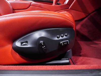 2014 Maserati GRANCABRIO — фото 47