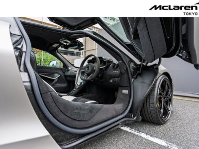 صورة 31 لـ 2025 Mclaren 750S