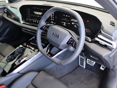 صورة 48 لـ 2025 AUDI A5 AVANT